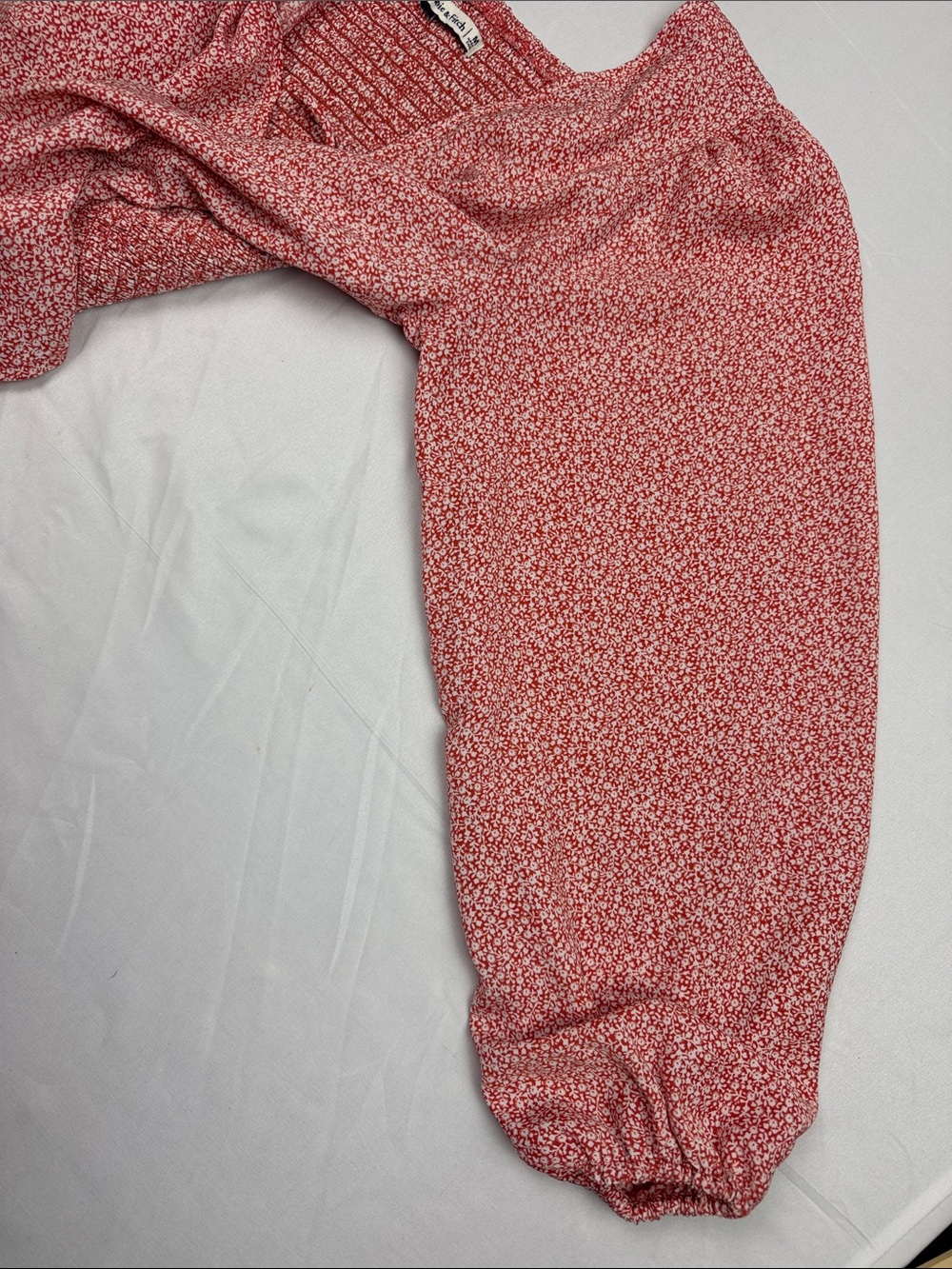 Abercrombie & Fitch Rust Floral Ruched V-Neck Top w/ balloon sleeves - Picture 7 of 14